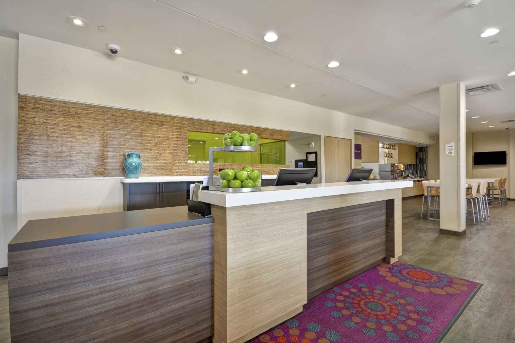 Home2 Suites By Hilton Stow Akron Εξωτερικό φωτογραφία